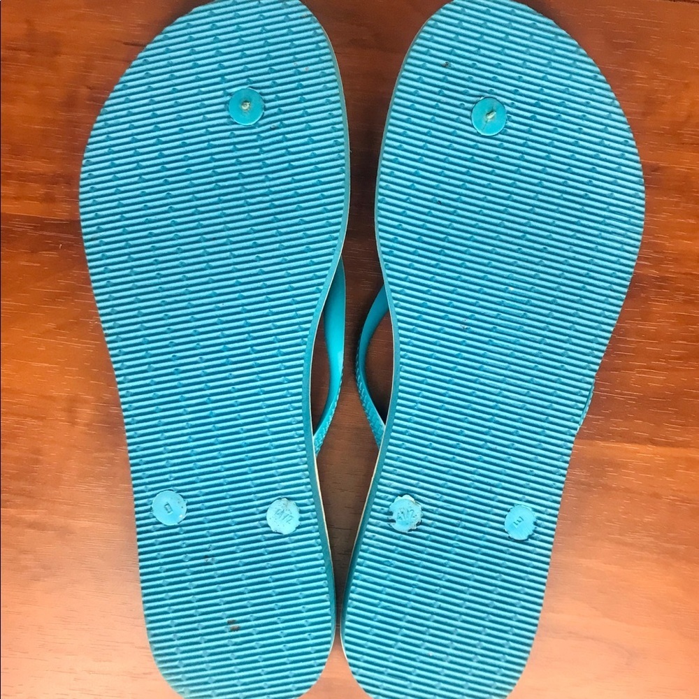 Havaianas x Dylan’s Candy Bar Flip Flops w/ Charms - Picture 8 of 8
